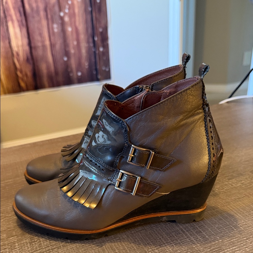 Hispanitas Leather Fringe Wedge Ankle Taupe Color Boots - Picture 4 of 10